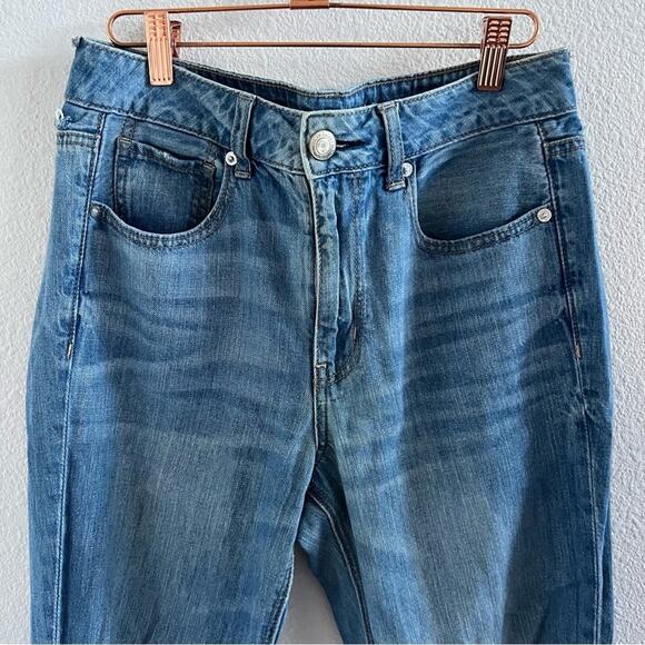 American Eagle Hi-Rise Tom Girl Super Distressed Extra Long 6 XLong - Picture 6 of 13